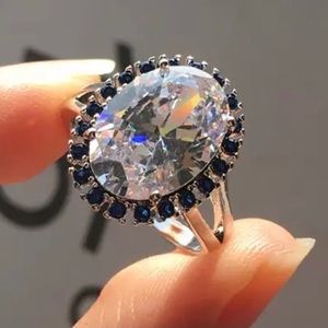 ✨✨Oval Wedding Sapphire Ring✨✨